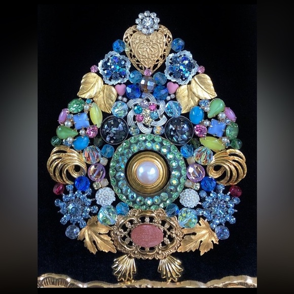 Framed Art Jewelry Christmas Tree - Picture 7 of 8